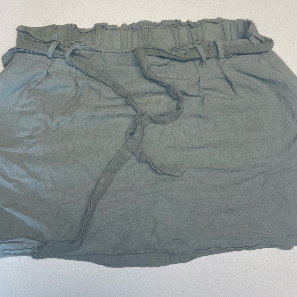American Eagle outfitters size large skirt